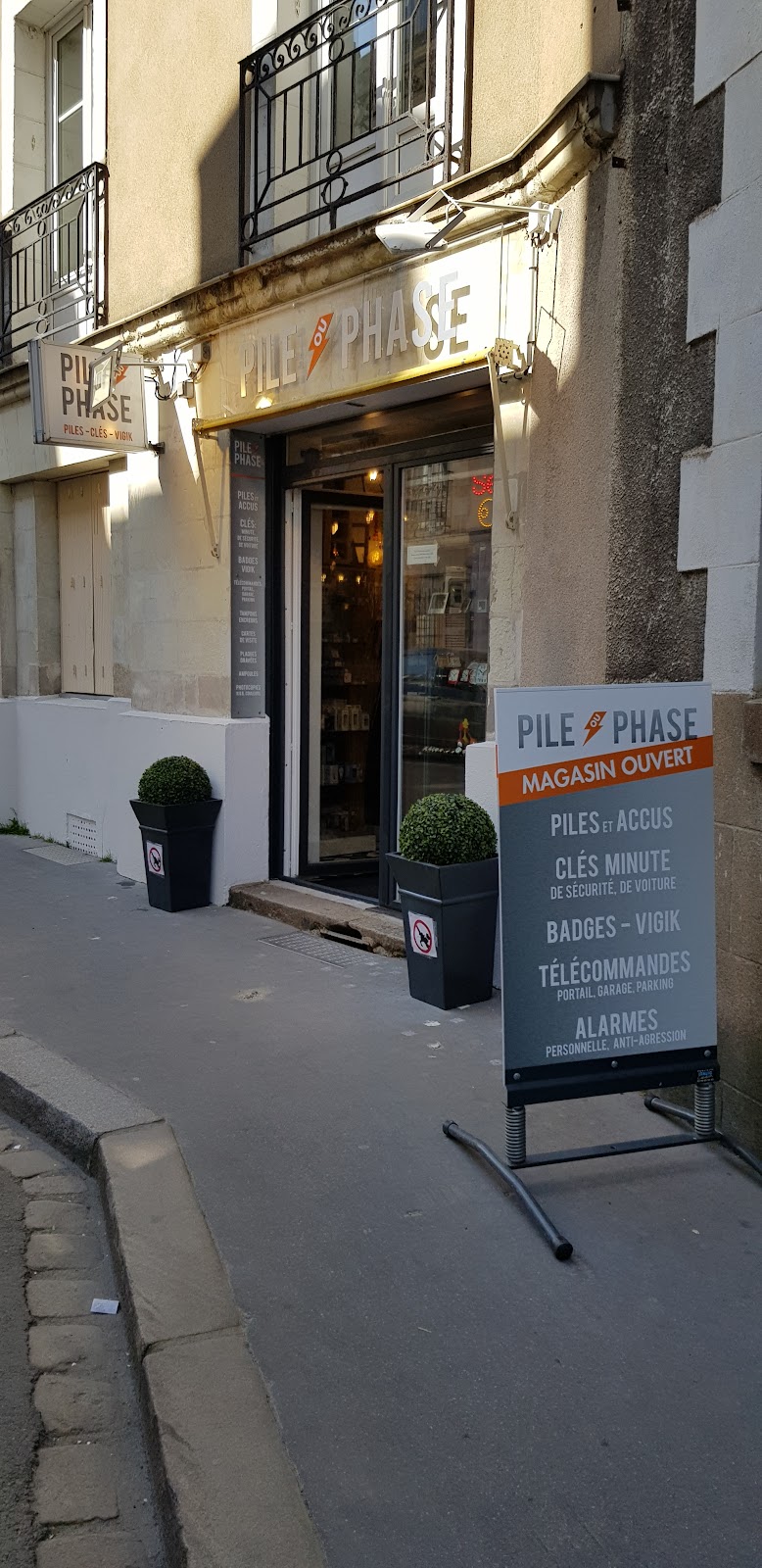 Pile ou Phase - Batteries, piles, clés et télécommandes