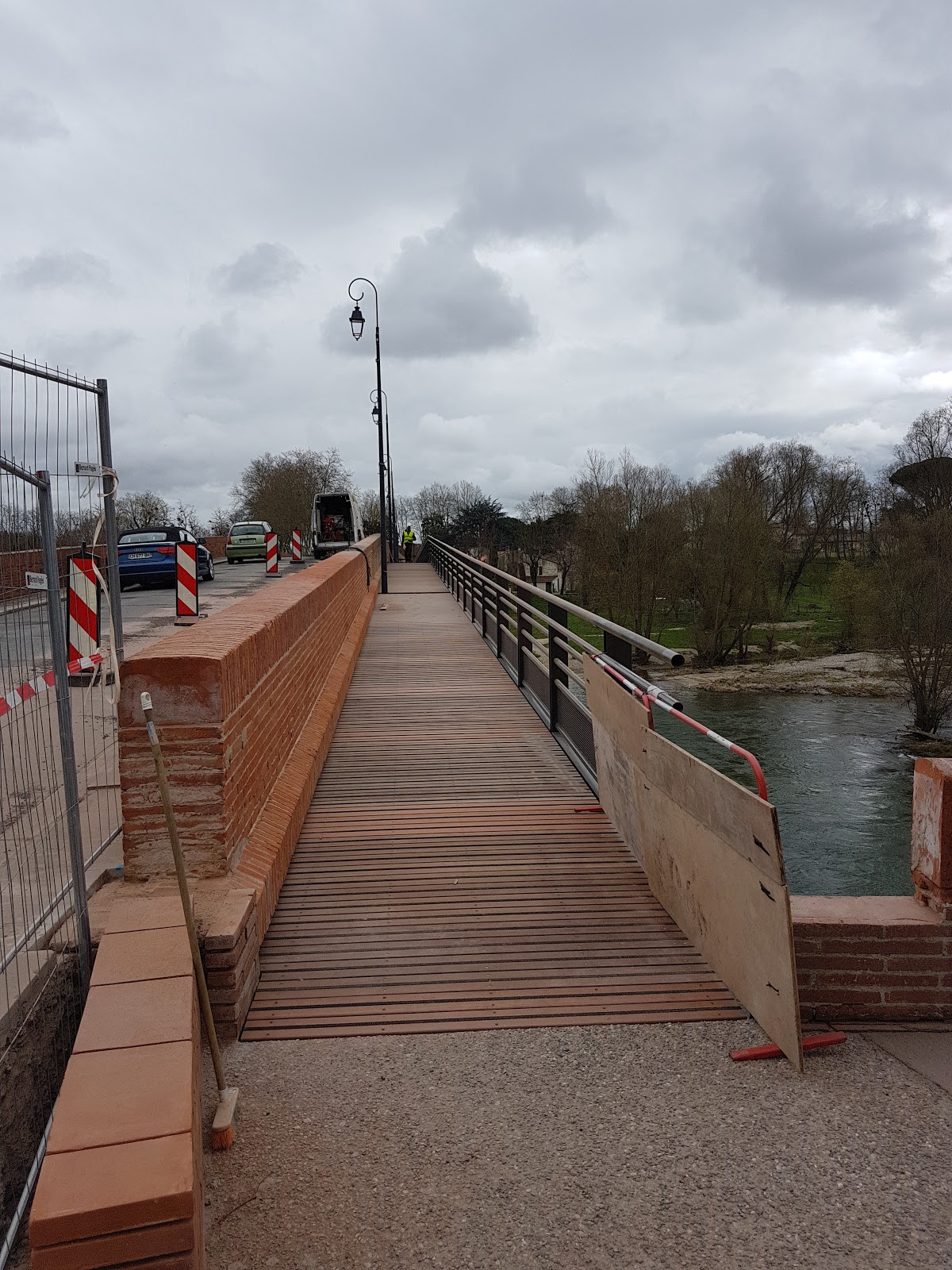 artisan Métallier-Serrurier-menuisier métalpro toulouse