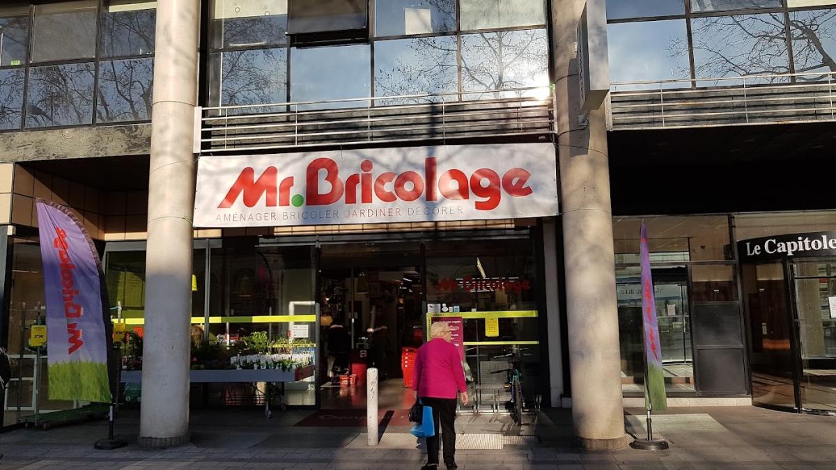 Mr.Bricolage Tours