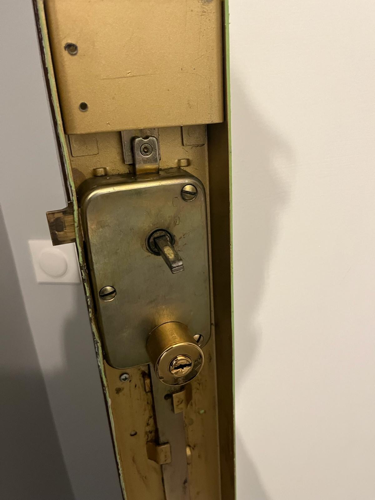YM Locksmith Serrurier Lyon 2