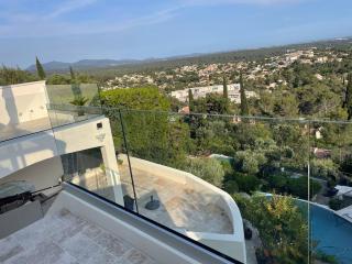 Serrurier MENUISERIE DOUBLE CONFORT - MENUISERIE ALU ET PVC 0