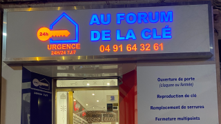 Serrurier Au Forum de la Clé 0