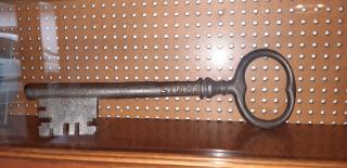 Serrurier PITOU CHRISTOPHE: Serrurier vitrier urgence dépannage serrurerie vitrerie ouverture de porte système fermeture volet portail Store-Banne fenêtre ferronnerie d'art métallier ORLEANS 2